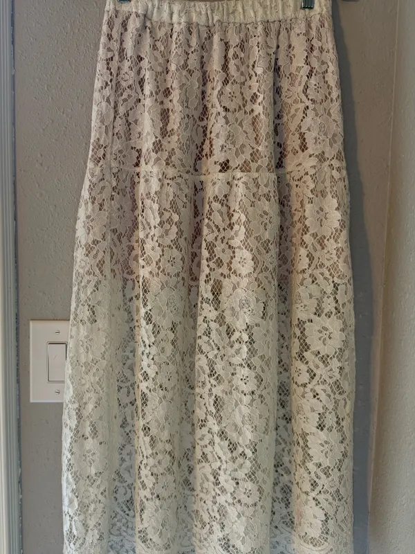 Wilfred Aritzia Lace White Lined Sheer Bohemian Maxi Skirt - Image 3