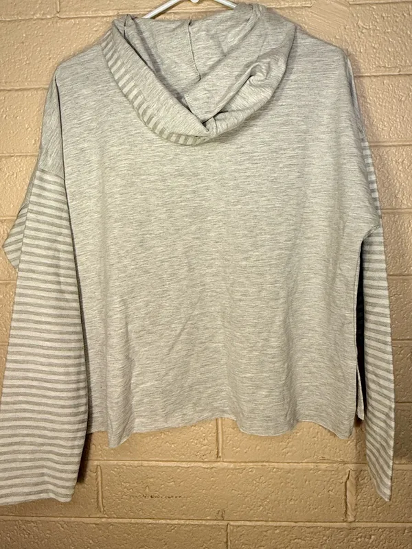 Team Apparel Light Gray Womens NFL Sleevewear Hoodie - Image 2