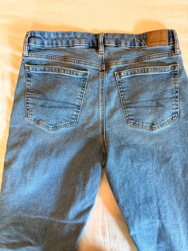 American Eagle Curvy Stovepipe Jeans Size 6 Regular Medium Wash Raw Hem - Image 6