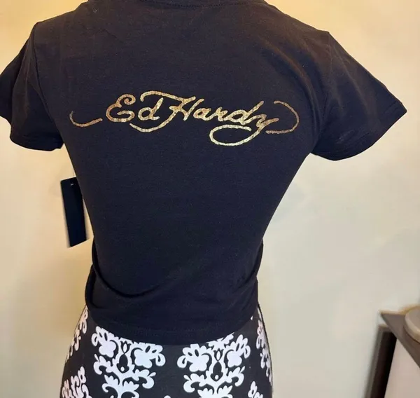 Ed Hardy NWT  Graffiti Crop Top size medium - Image 2