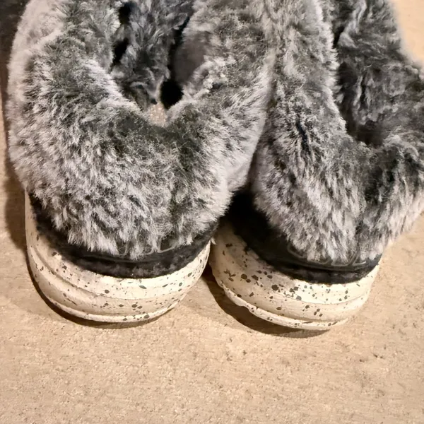 Hey Dude Women's Gray Ankle Booties with Faux Fur - Image 3