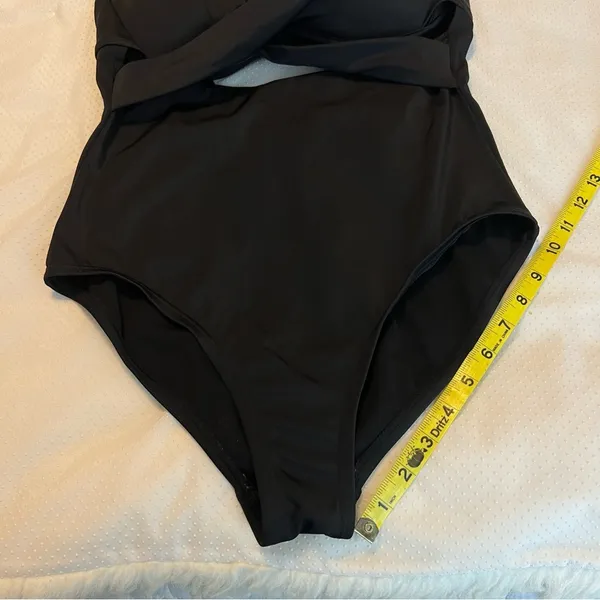 Swimsuits for All One Piece Cut Out Black Swimsuit Women’s Sz 12 Underwire Cups - Image 11