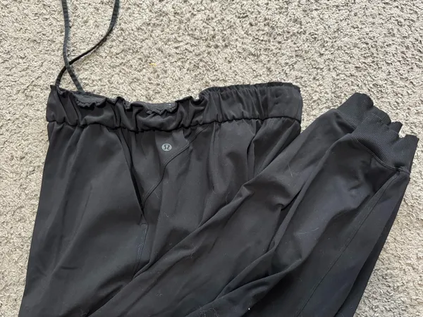 Lululemon Stretch High-Rise Joggers Black 7/8 - Image 5