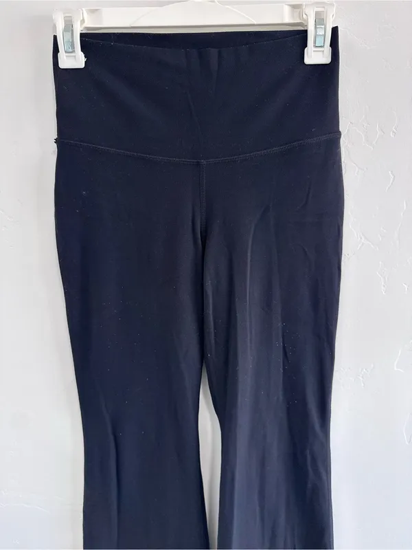 Aritzia TNA black flare yoga pants small - Image 4