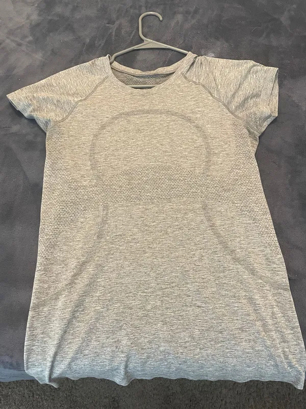 Lululemon Swiftly Tech Short Sleeve - Image 2