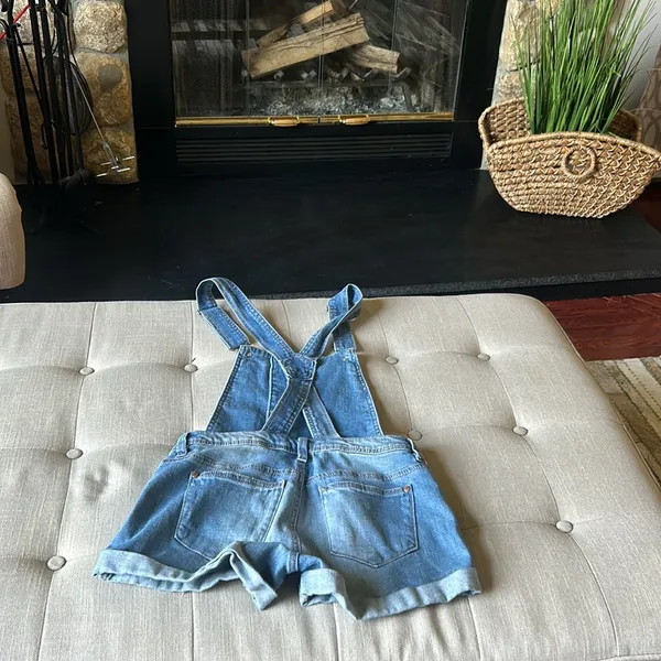 Tinseltown Light Wash Distressed Denim Overall Shorts‎ Size XS - Image 10
