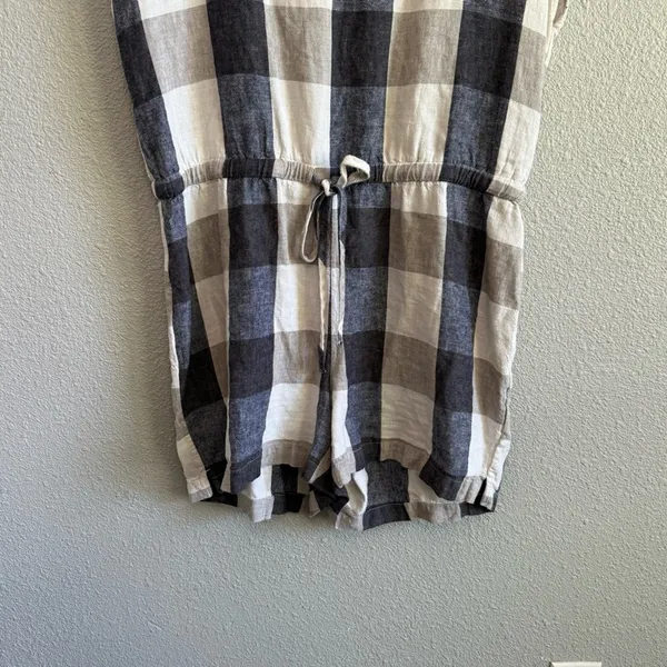 Old‎ Navy Linen Blend Romper Size Large - Image 2