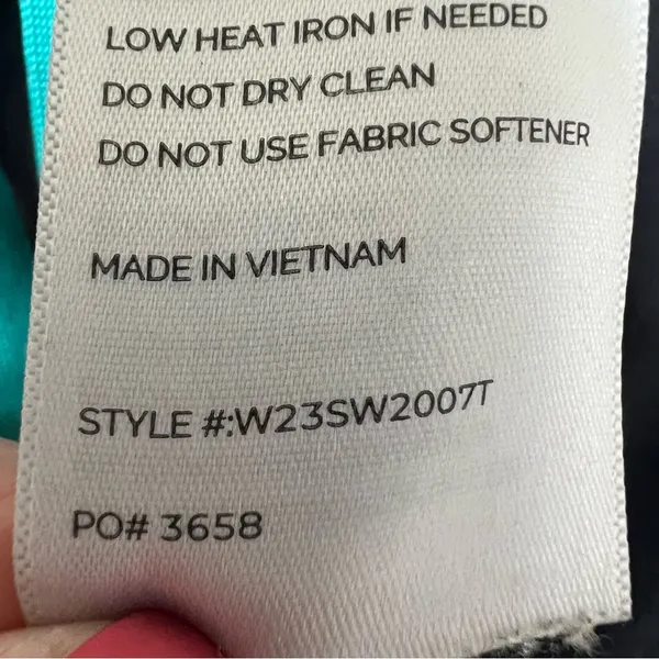 FIGS Yola Free X Lined Scrub Pants Black STYLE W23SW2007T Size Small Tall - Image 9