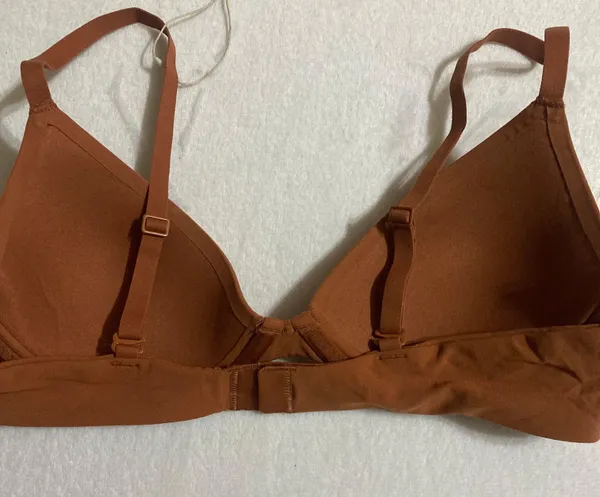 SKIMS Plunge Bra 36A - Image 3