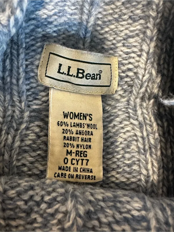LL Bean blue chunky cable knit Sz:M mock neck wool/angora blend winter sweater. - Image 9