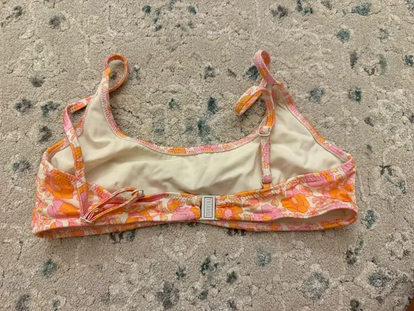 triangl bikini top  - Image 2