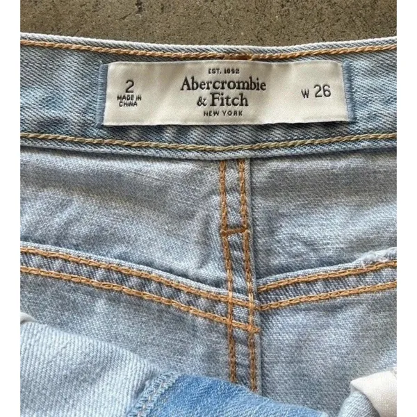 Abercrombie&Fitch ShortsSize 2 W 26 Blue Denim Distressed Frayed Hem Light Wash - Image 15