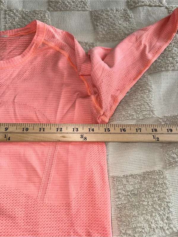 Lululemon Light Coral Swiftly Tech Long‎ Sleeve size 6 - Image 2