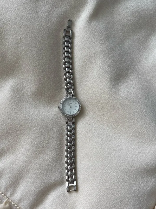 Silver Crystal Accent Women's Quartz Watch - Image 8