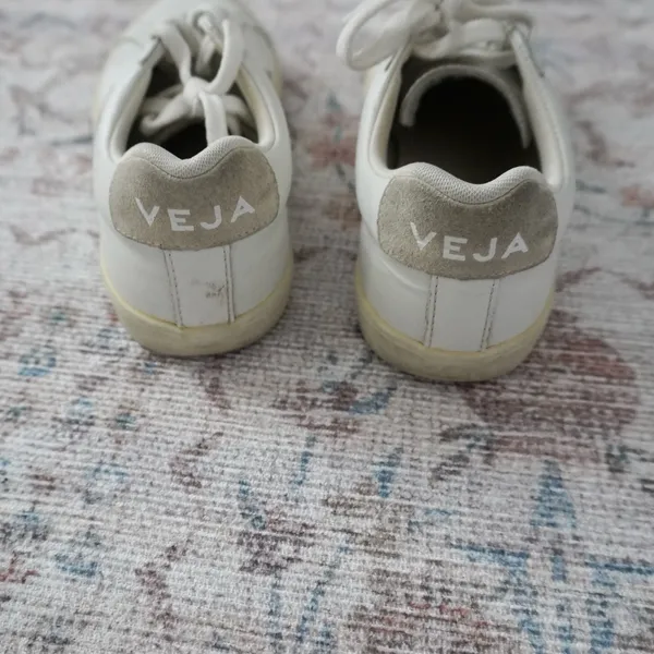 Veja Esplar Low Top Sneakers - Image 3