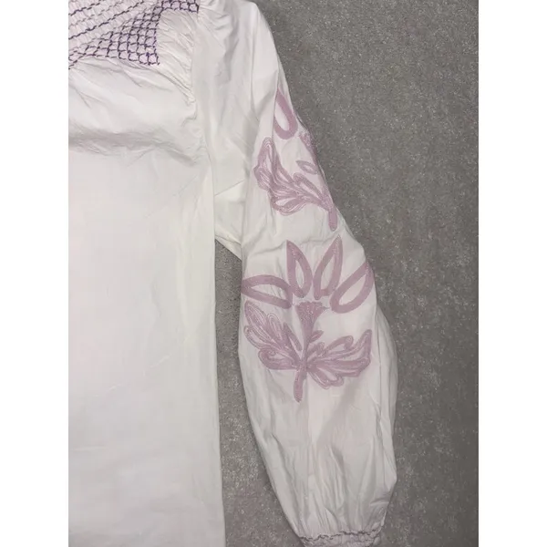 veroalfie‎ embroidered ruggle smocked blouse white Puff Sleeve Anthropologie 2 - Image 7