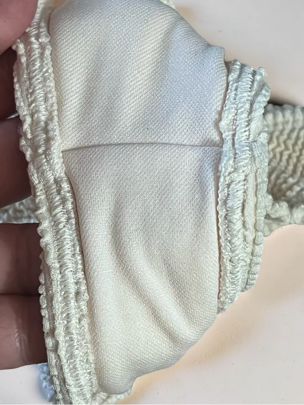 Hollister Cream Ribbed Bikini Set - Size XS - Image 9