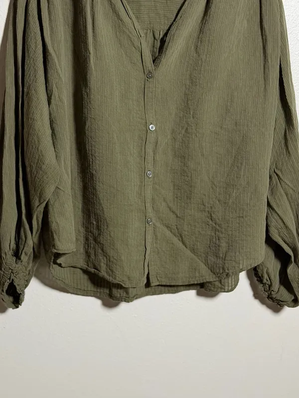 LOFT‎ Women Olive Green Button-Front Balloon Sleeve Blouse Flowy Ruffle size M - Image 5