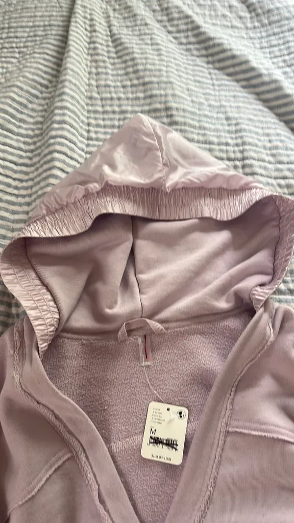 NWT Moment Sweatshirt Lilac - Image 2