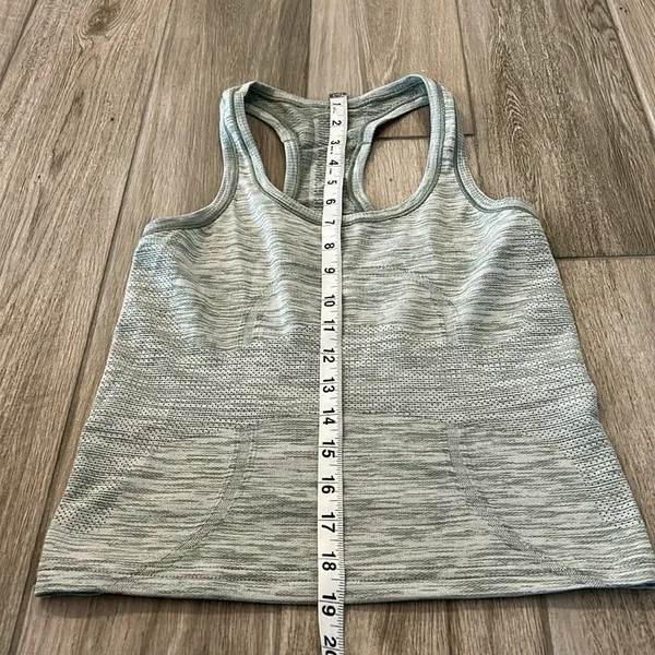 Lululemon swiftly tank - Image 3
