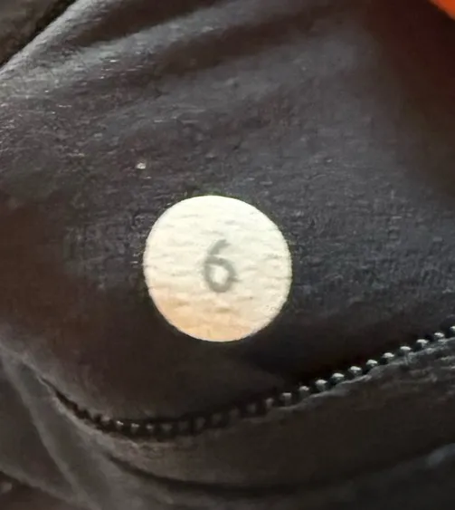 Lululemon Low-Rise Speed Up 4" 6 - Image 2