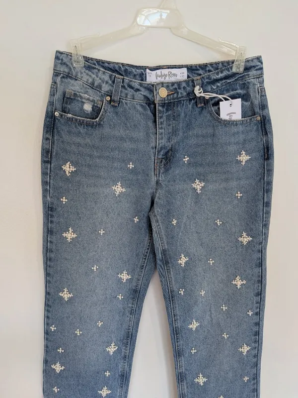 NWT Pearl Beaded Star Embellished Straight Leg Denim Jeans Sz 9 Medium Wash - Image 4