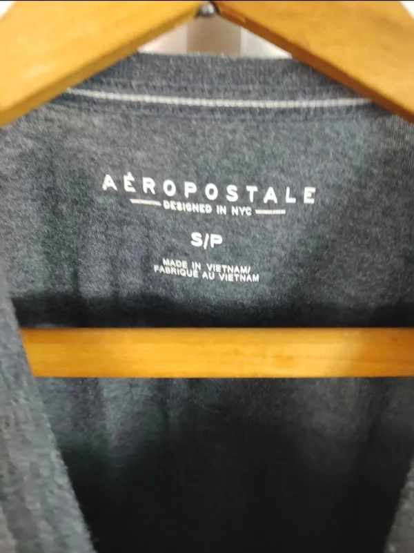 Aeropostale Y2K Gray Tee - Image 5