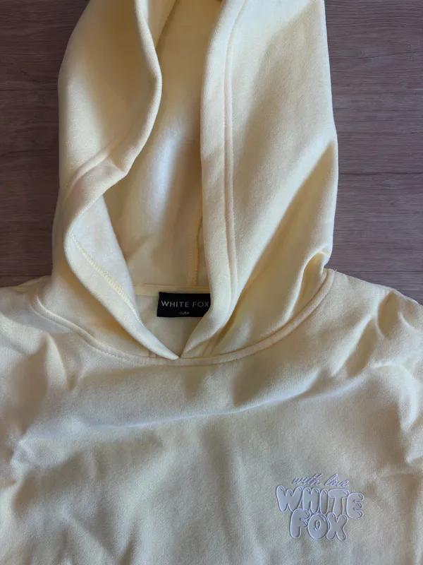 White Fox Boutique Oversized Sweatshirt & matching sweatpants - Image 7