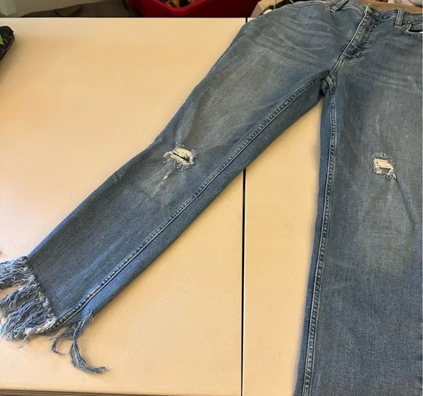 We the free Great Heights raw hem jeans distressed 30 free people - Image 3