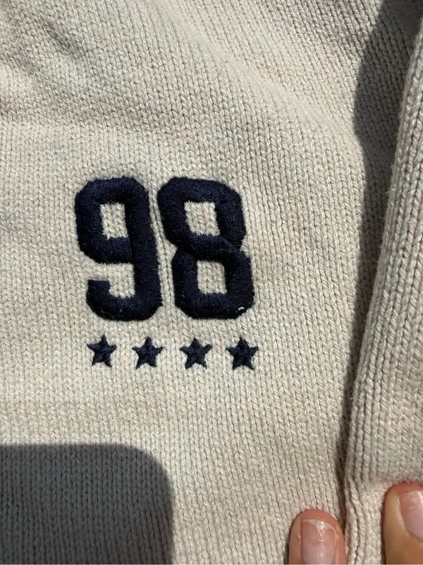 Hollister Cream Half-Zip Turtleneck Sweater with '98' Patch - Image 4