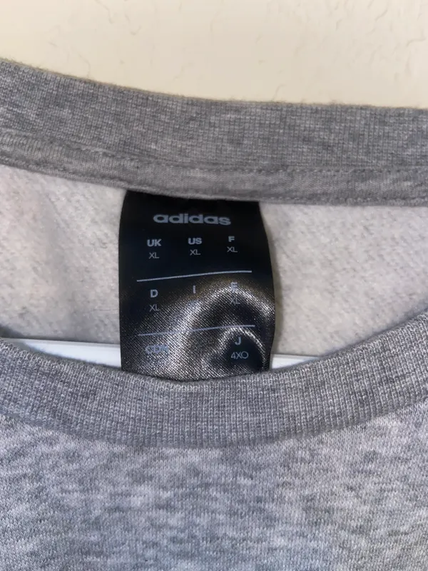 Adidas Sweatshirt - Image 3