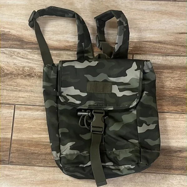Pink Victoria’s Secret green camouflage small backpack - Image 2