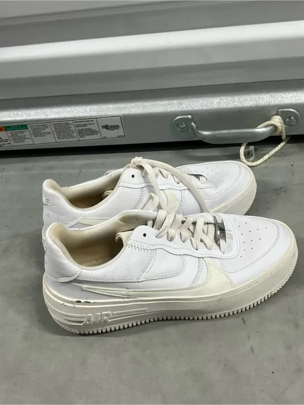 Nike Air Force 1 PLT.AF.ORM size 7 Women’s White Leather Platform Sneakers - Image 6