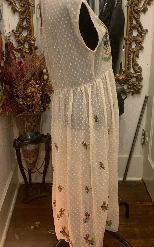 Embroidered sheer maxi dress Size L - Image 3