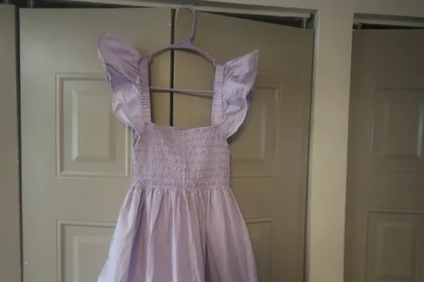 A.P.T ruffle sleeve scrunched bodice midi dress in lilac purple size medium. - Image 2
