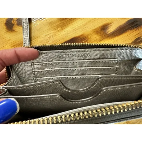 Michael Kors Women's Wallet‎ Gray Zip Around City Designer Preppy Classic Modern - Image 5