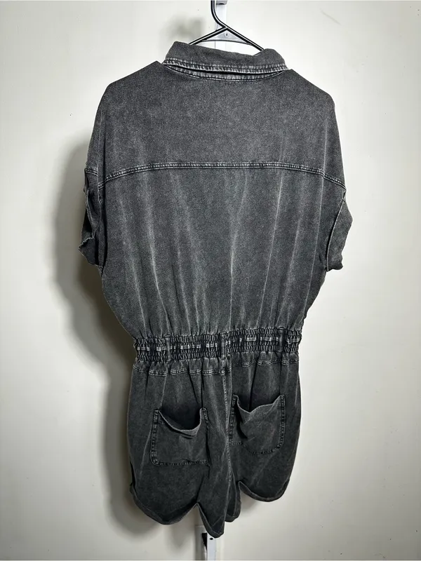 X110. white birch Washed Black Button-Front Short Sleeve Romper Top - Image 3