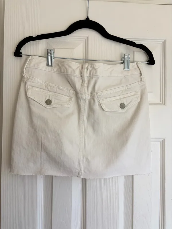 Banana Republic Mini Skirt - Image 2