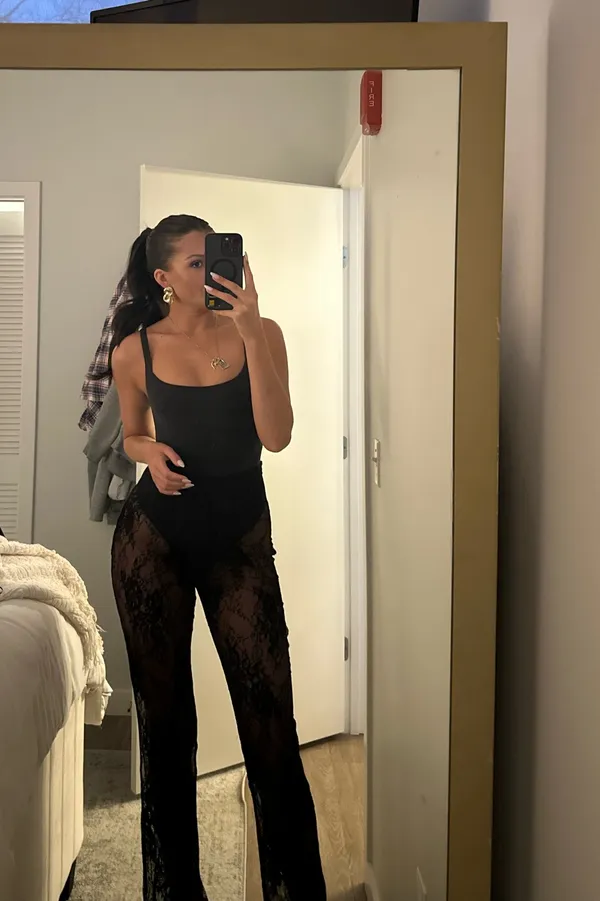 Pretty Little Thing Lace pants - Image 5