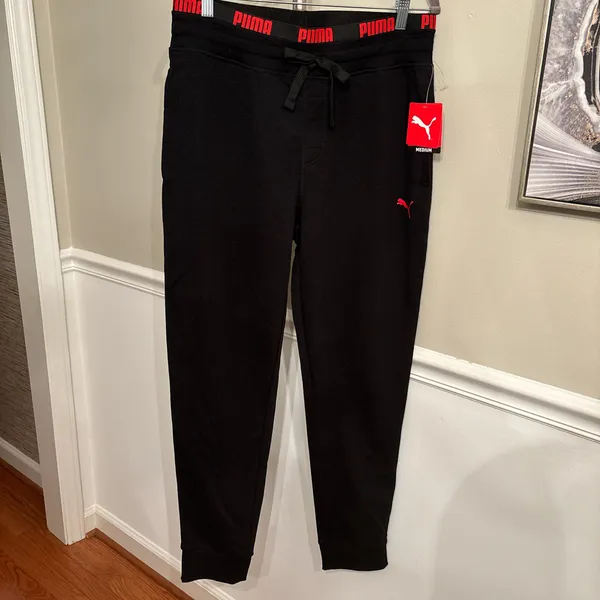 Puma Men's Black and Red Sweatpants - Image 4
