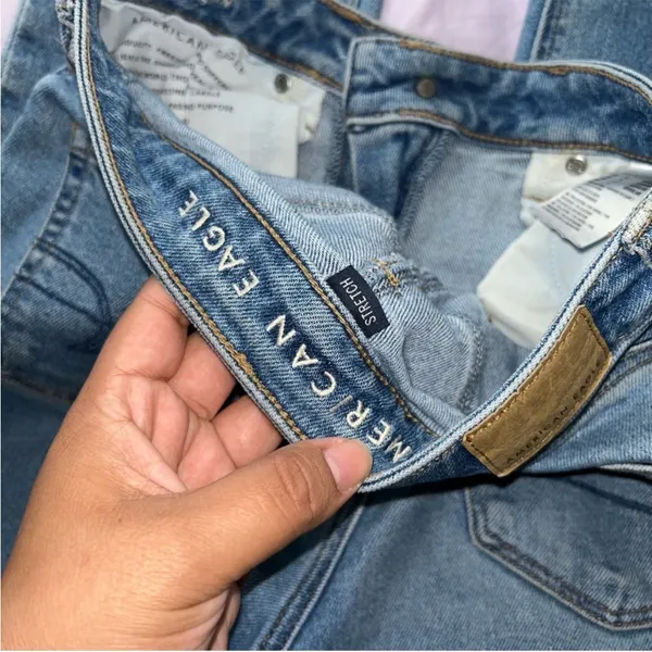 American eagle mom jeans - Image 5