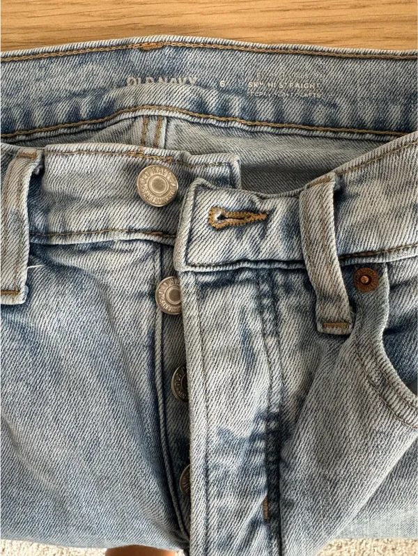 Old Navy Skinny Straight Jeans - Image 3