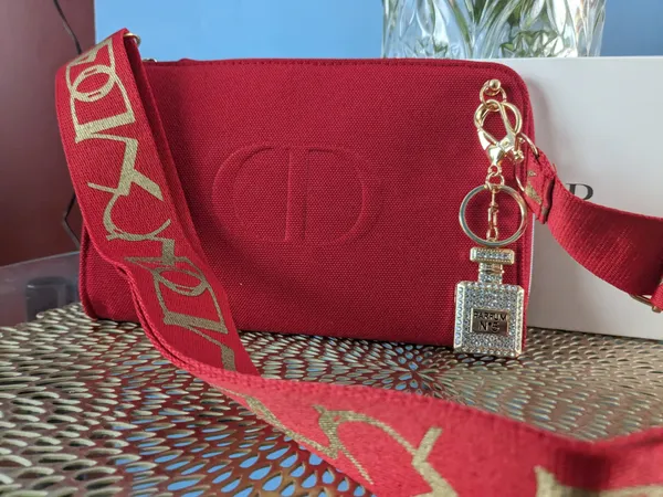 Dior Beauty Pouch - Image 4