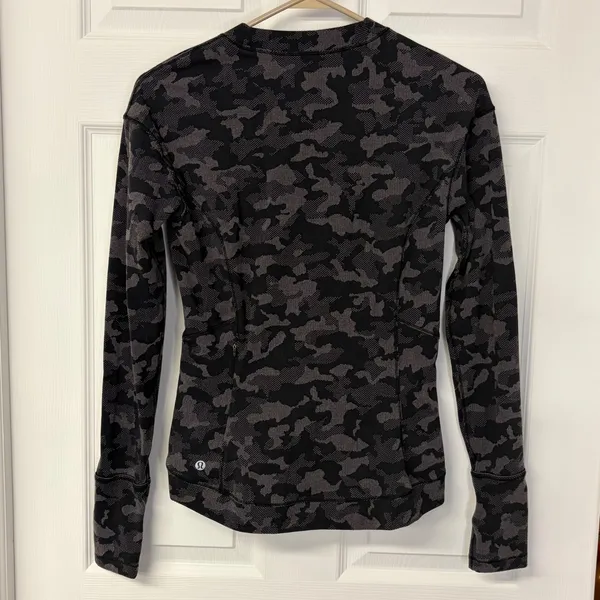 Lululemon RULU Long Sleeve Shirt 8 Camo Black Coal Wrap Front W3ECAS - Image 3