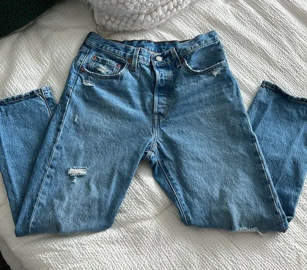 Levi's NWOT 501 Jeans Cropped - Image 4