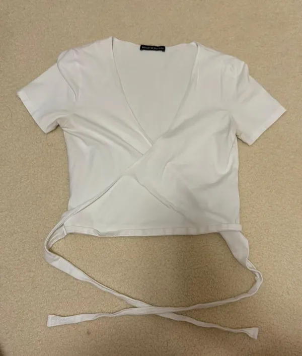 Brandy Melville White Top - Image 2