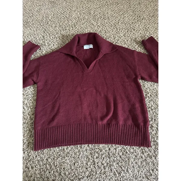 Old Navy Women's Maroon Polo Sweater Size small‎ - Image 2