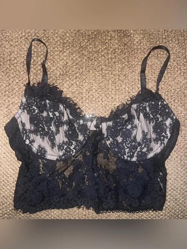 white fox boutique black lace  bustier size small - Image 2