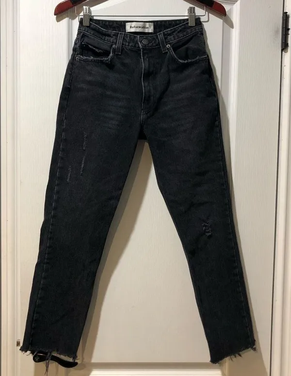 HIGH WAISTED BLACK DENIM JEANS - Image 2