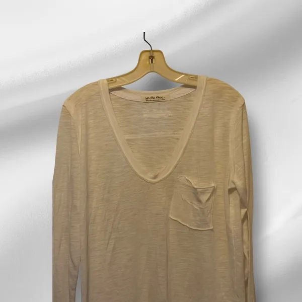 We The Free White‎ Top nwot - Image 2